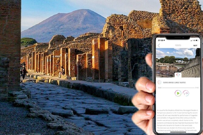 3-Days Audio Guide for Pompeii, Herculaneum, Vesuvius and Naples - Day One: Four Very Different Sights in Central Naples