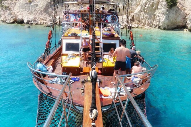 3 Island Cruise Tour in Kos Island with Personalized Audio Guide - Platy: turquoise water and cliff jumping