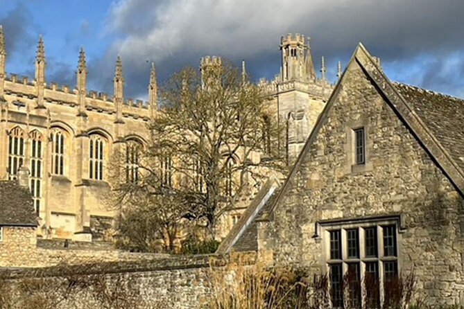 A Guide to the City of Dreaming Spires: A Self-Guided Audio Tour of Oxford - Alice’s Shop and Oxford’s literary connections