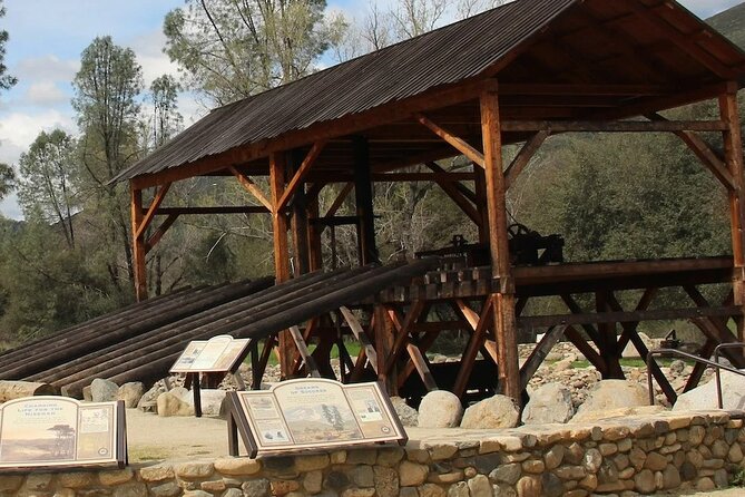 A Highway 49 Drive: A Self-Guided Audio Tour from Auburn to Placerville - Along the American River toward Coloma