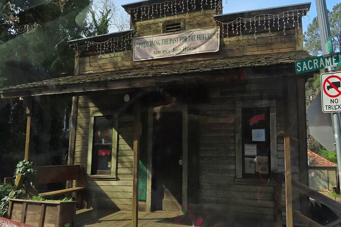 A Highway 49 Drive: A Self-Guided Audio Tour from Auburn to Placerville - Coloma and the place where gold was first reported