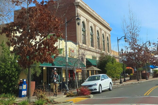 A Highway 49 Drive: A Self-Guided Audio Tour from Auburn to Placerville - Starting in Auburn, where the Gold Rush story takes shape