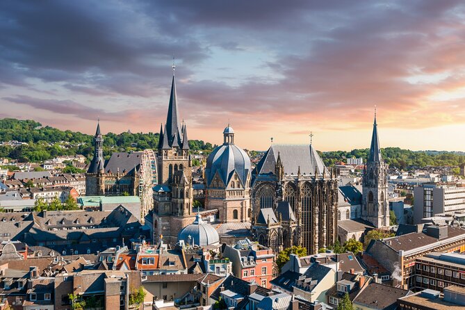 Aachen Scavenger Hunt and Highlights Self Guided Audio Tour - City Hall and Centre Charlemagne