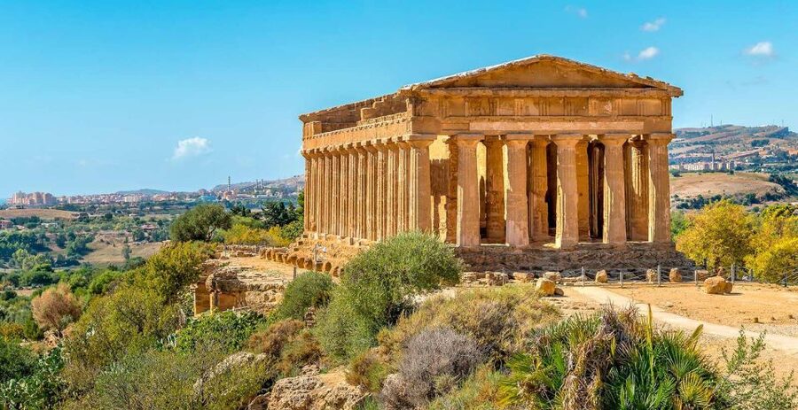 Agrigento: Valle dei Templi Fast-Track Ticket & Smart Guide - The Temple of Zeus and the scale of ancient Agrigento
