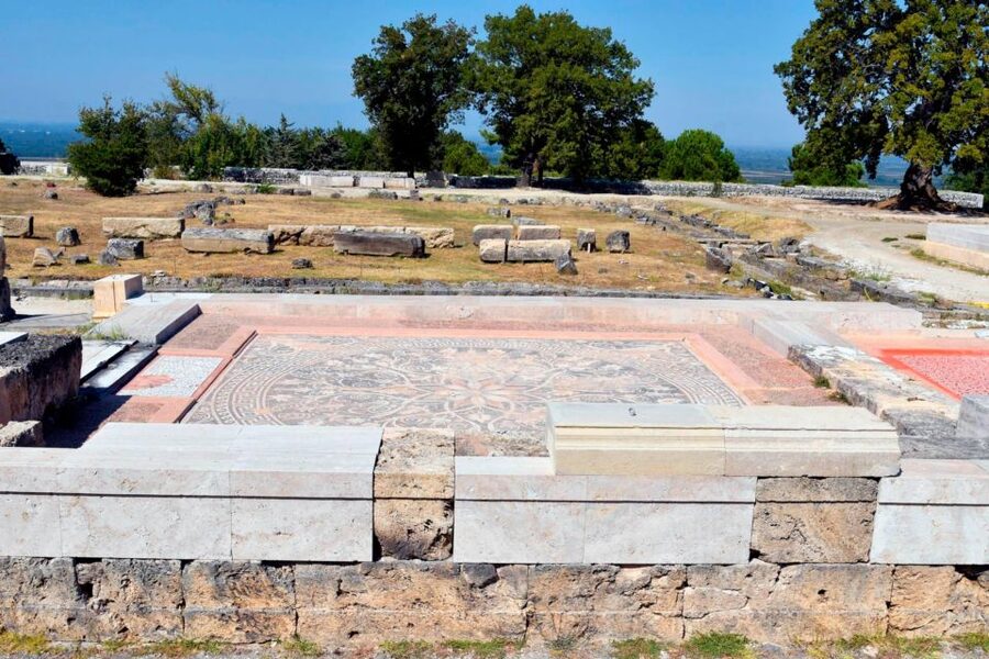 Aigai: Polycentric Museum & Royal Graves E-ticket with Audio - Who should choose this Aigai ticket?