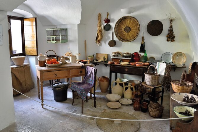 Alberobello Walking Tour with Audio and Written Guide by a Local - The unusual Trullo Siamese