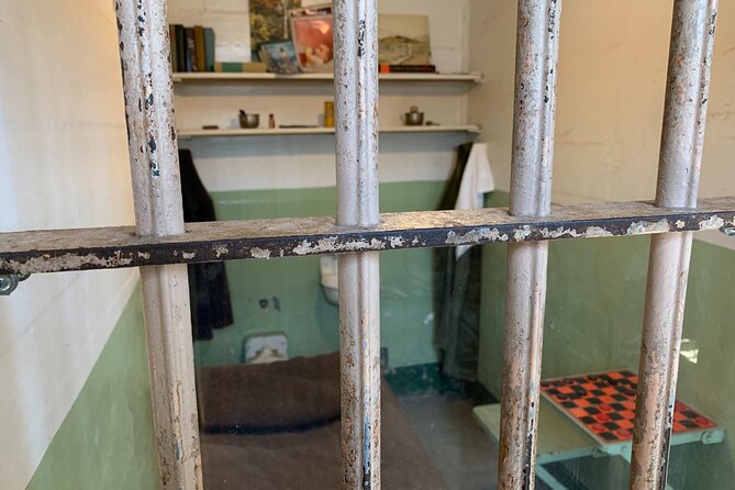 Alcatraz Inside Access Ferry and Audio Tour with Night Option - What the night option really adds