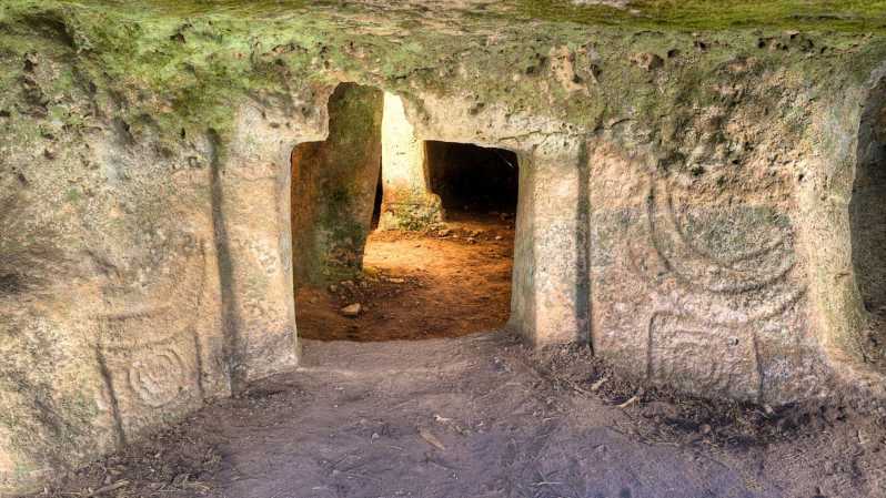 Alghero: Anghelu Ruju Necropolis with Audio Guides - Starting at the ticket office