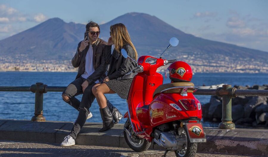 Amazing audioguided Vespa Tour of Naples - with driver - Starting among castles and grand squares
