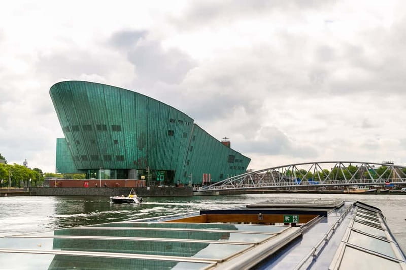 Amsterdam: 75 Minute City Canal Cruise with Audio Guide - Is the snackbox worth adding?