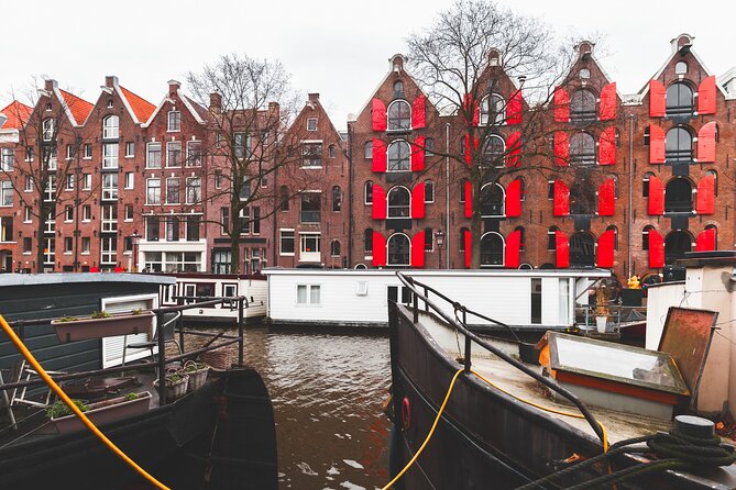 Amsterdam Red Light District: City Walk Audio Guide on your Phone - Casablanca Club and Amsterdam nightlife