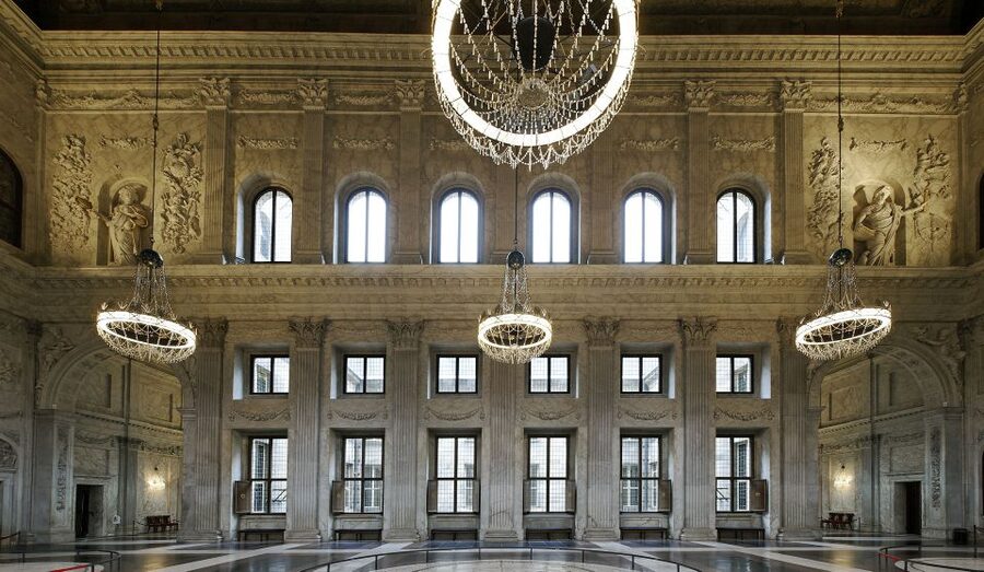 Amsterdam: Royal Palace Entry Ticket + Audio guide - Accessibility and Practical Comfort