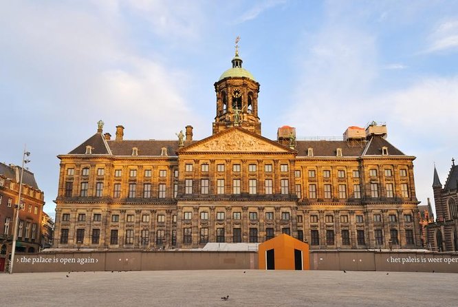 Amsterdam Scavenger Hunt and Highlights Self Guided Audio Tour - Amsterdam Centraal and St. Nicholas Basilica