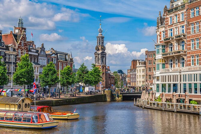 Amsterdam Walking Tour with Audioguide on Your Smartphone - Dam Square and the royal center