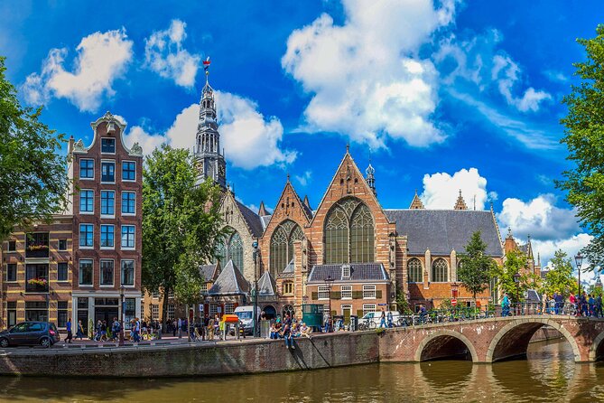 Amsterdam Walking Tour with Audioguide on Your Smartphone - Singel and the floating flower market
