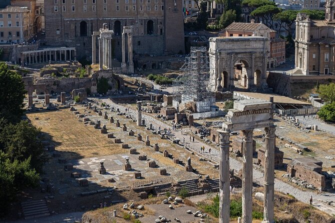 Ancient Rome unveiled: Colosseum with audioguide - Audioguide or live guide?