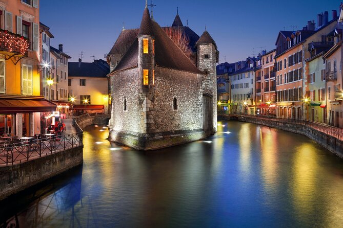 Annecy Scavenger Hunt and Highlights Self Guided Audio Tour - How the Annecy scavenger hunt works