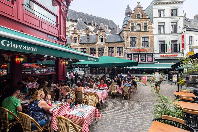 Antwerp: City Walk with Audio Guide in 7 Languages on your Phone - How the app works in real conditions