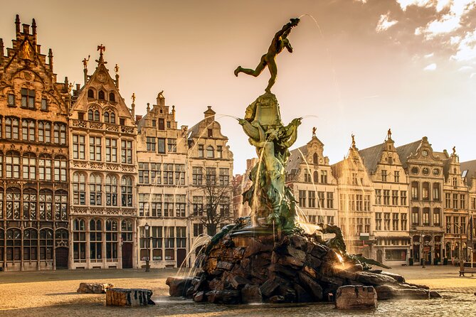 Antwerp Scavenger Hunt and Best Landmarks Self Guided Audio Tour - The Cathedral of Our Lady and nearby landmarks