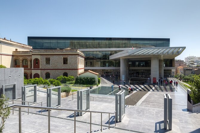 Athens: Acropolis Museum Ticket with Self-Guided Audio tour App - Using the self-guided audio app