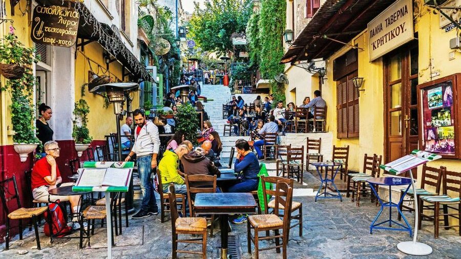 Athens Audioguide - TravelMate app for your smartphone - Who should use this guide?