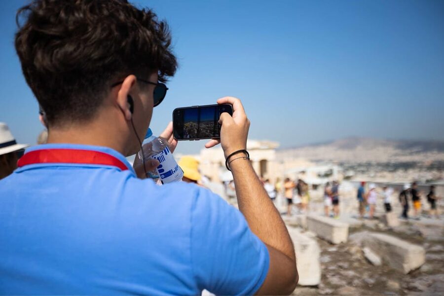 Athens: Hop-On-Hop-Off & Acropolis & Acropolis Mus.& 3 audio - Walking through Plaka with stories in your ears