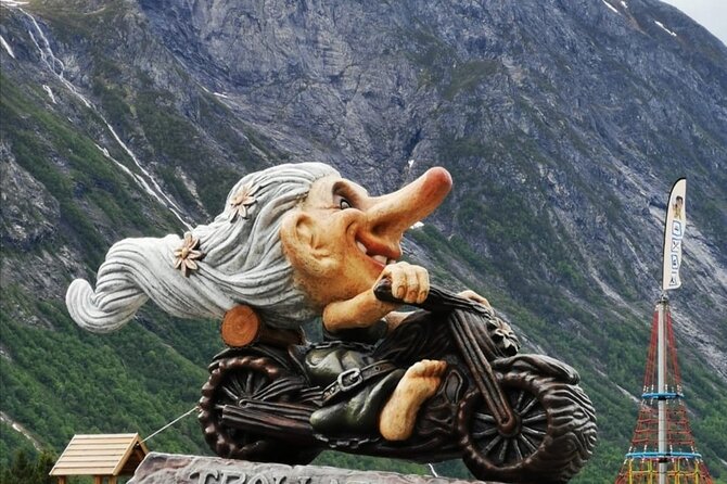 Audio-Guide Bus Tour at Scenic Routes of Åndalsnes to Trollstigen - The alternative route: Slettafossen and Isterdalen Valley