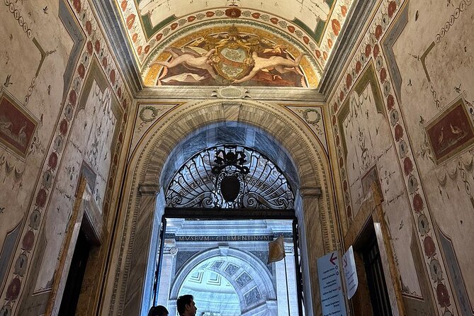 Audio guide in Vatican Museums and Sistine Chapel - The Sistine Chapel comes at the end