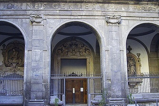 Audio guide of Naples in the Smartphone App - Galleria Umberto I and Maschio Angioino