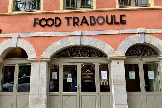 Audio-guided tour of Old Lyon - The Tour Rose and the Crible residence