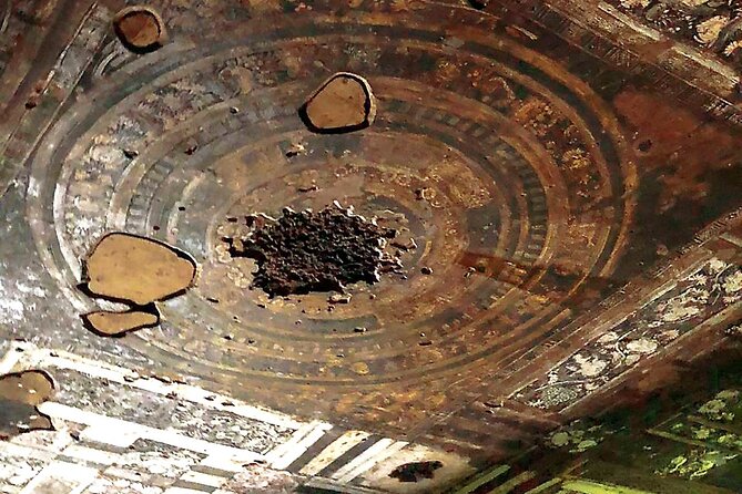 Audio Guided Walking Tour of Ajanta Caves, Aurangabad on HopOn India App - Caves 1 and 2: an early introduction