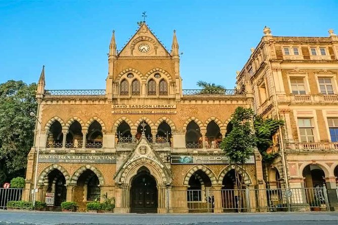 Audio Guided Walking Tour on HopOn India App – From Gateway to Fountain, Mumbai - From Colaba into Fort and Mumbai’s art district