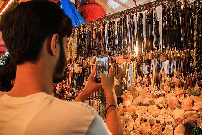 Audio Guided Walking Tour on HopOn India App – From Gateway to Fountain, Mumbai - Kala Ghoda, Khyber, and the synagogue