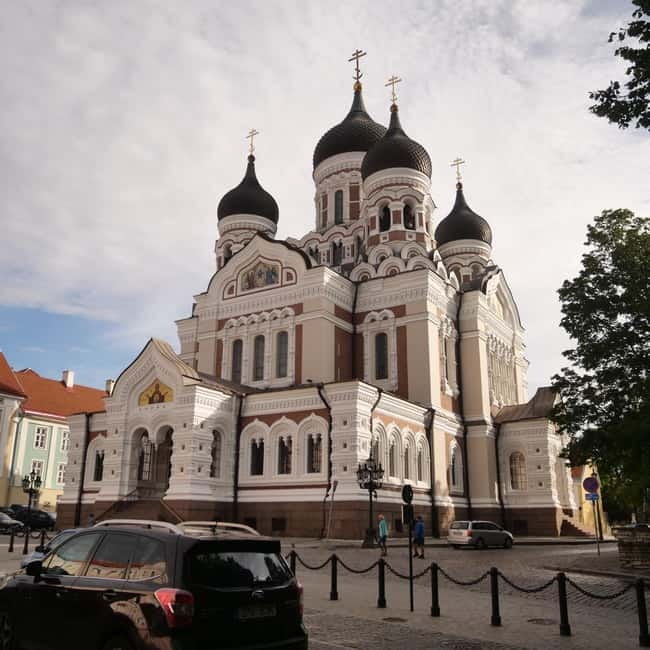 Audio Tour of the Toompea Hill (Cathedral Hill) in Tallinn - Toompea Castle and the Estonian Parliament
