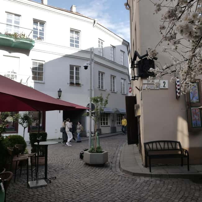 Audio Tour of Vilnius Old Town Core and the South Part 2in1 - How the GPS audio format works on the street