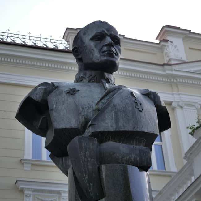 Audio Tour of Vilnius Old Town Core and the South Part 2in1 - Is $14 good value for 50 sights?