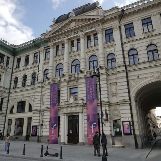 Audio Tour of Vilnius Old Town Core and the South Part 2in1 - Should you book the 2-in-1 Old Town audio tour?