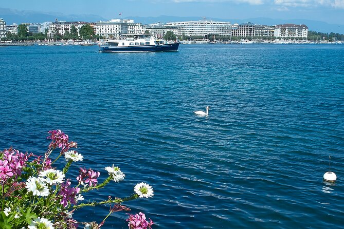 Audioguided sightseeing cruise of Geneva - What this Geneva cruise is really like