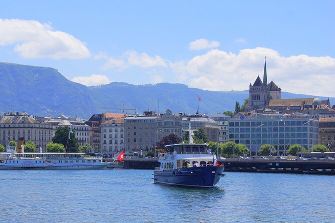 Audioguided sightseeing cruise of Geneva - Who will enjoy this one-hour ride?