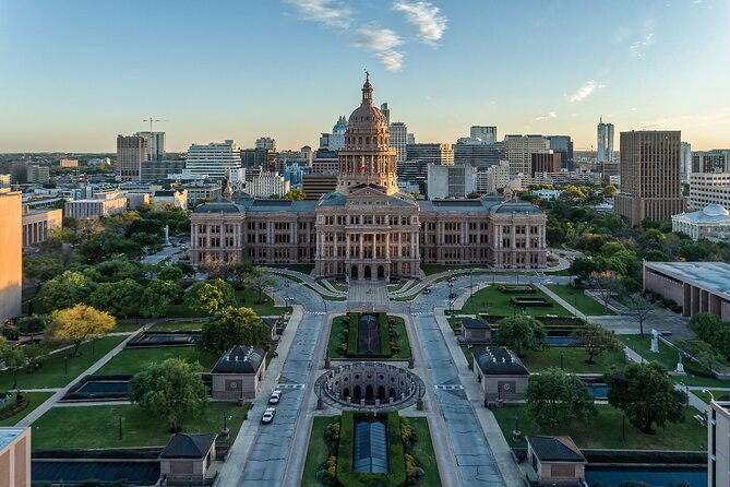 Austin Self-Guided Driving & Walking Audio Tour Guide - The Paramount Theatre and Austin’s downtown character