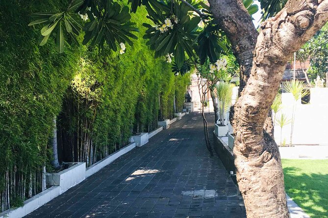 Backlanes and Hidden Sites: A Self-Guided Audio Tour in Seminyak - Ending at Petitenget Beach