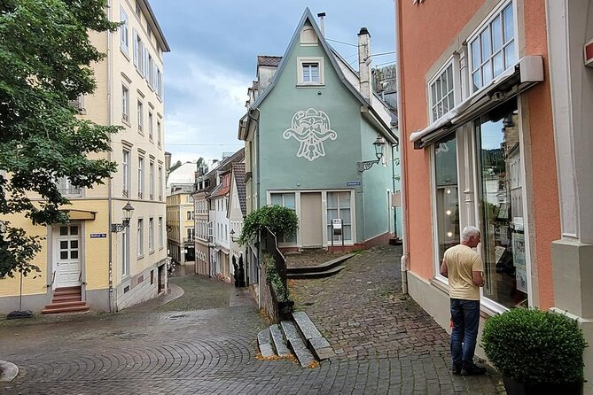 Baden-Baden: Self-Guided Audio Tour in English - Adding the castle ruin and the best photo stop