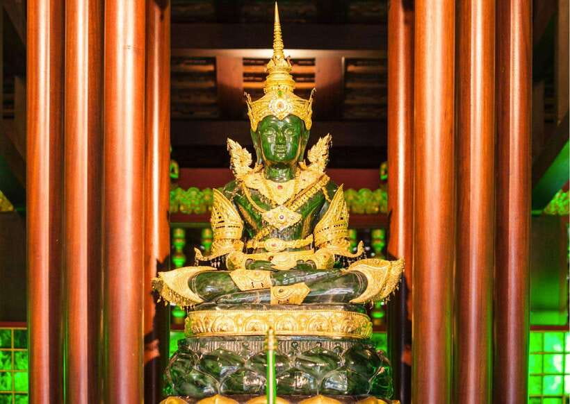 Bangkok Grand Palace & Emerald Buddha Flexible Pass w/ Audio - Entering Bangkok’s Grand Palace