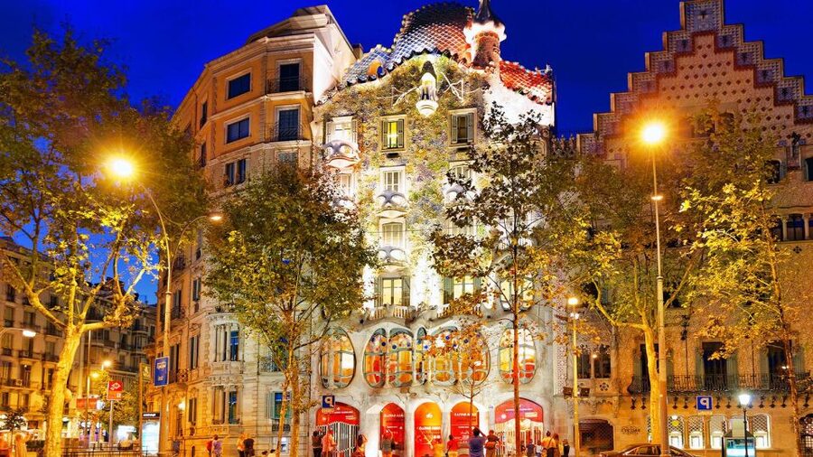 Barcelona Audioguide - TravelMate app for your smartphone - The Rambla, Barceloneta, and the waterfront