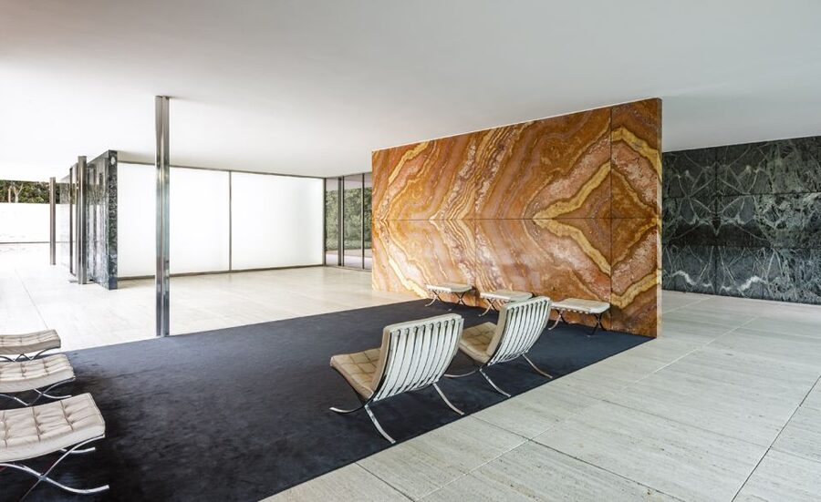 Barcelona: Mies van der Rohe Pavilion Ticket and Audio Guide - A short visit that rewards patience