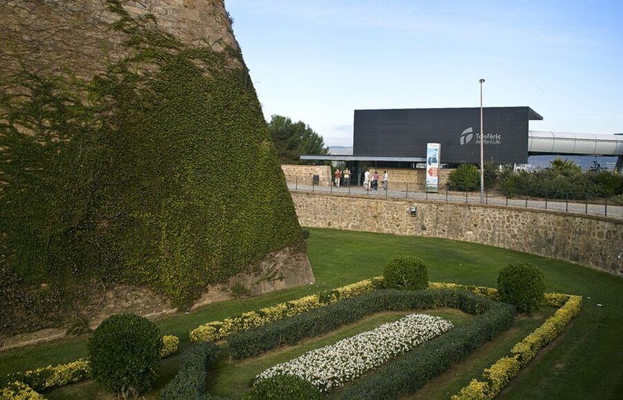Barcelona: Montjuïc Cable Car Ticket with Audio Guide - How the $32 price holds up