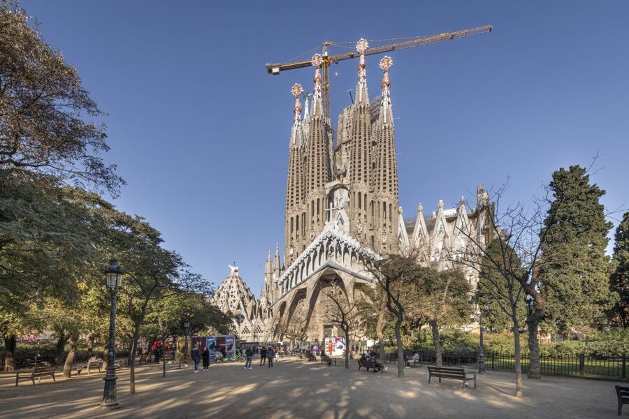 Barcelona: Sagrada Familia Entry Ticket with Audio Guide - Choosing the Best Time of Day