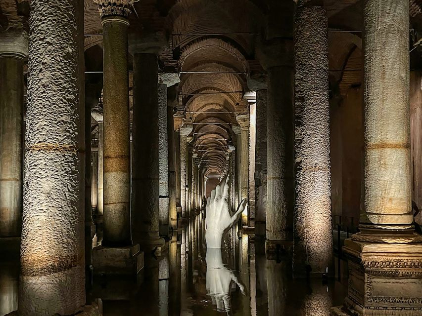 Basilica Cistern Guided Tour & Blue Mosque Audio Guide - Staying after the guide leaves