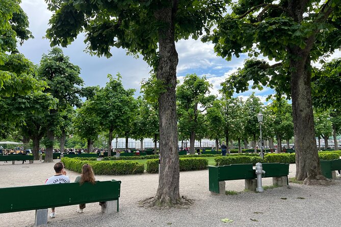 Beautiful Bern's Legends: A Self-Guided Audio Tour - Chäshütte and the Taste of Switzerland