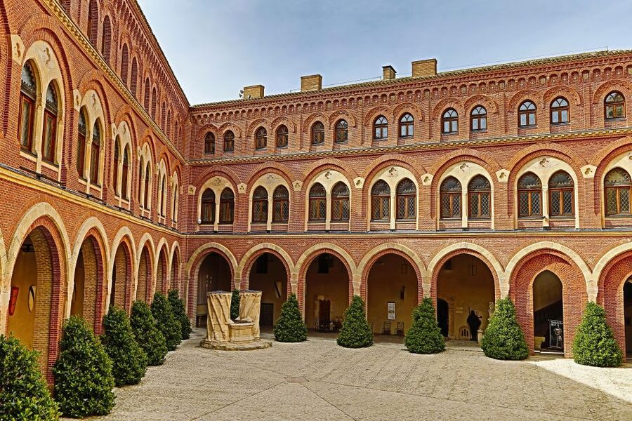 Belmonte Castle Entry Ticket with Audio Guide - The Reception Room and the 12-Minute Introduction Film
